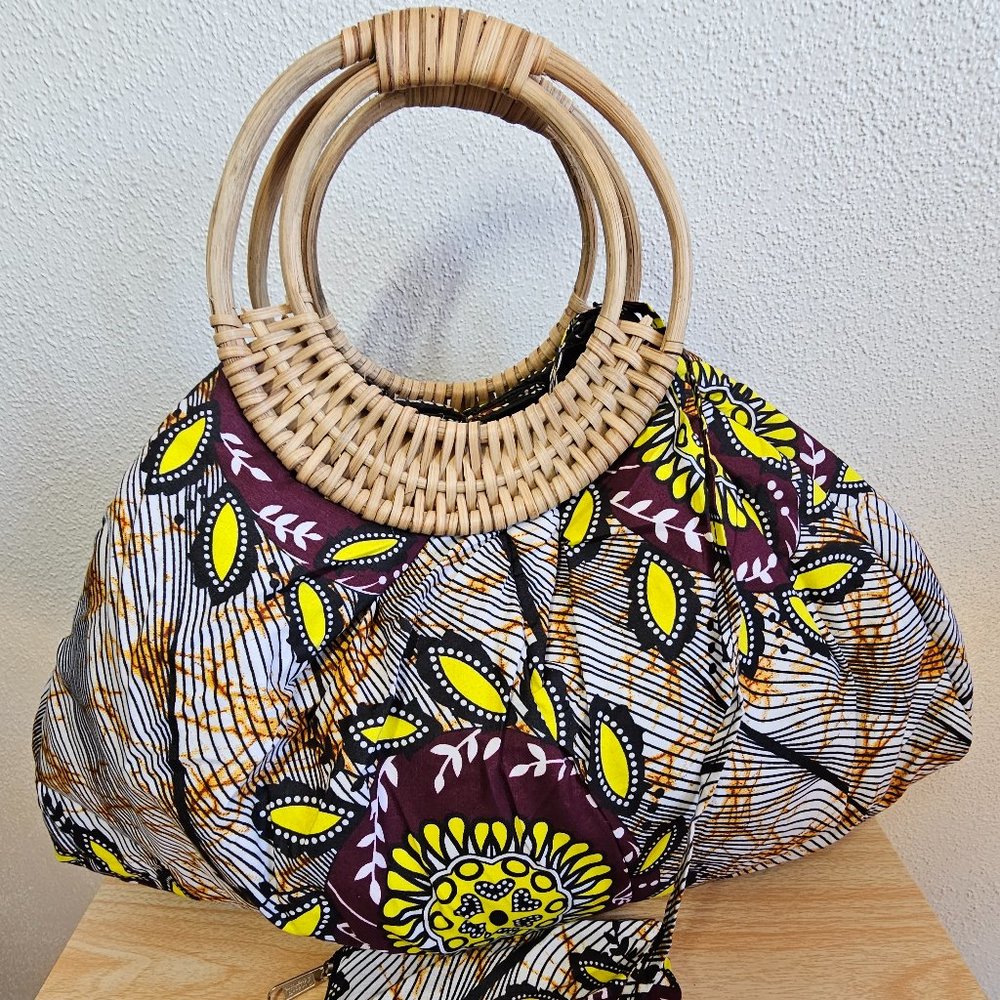 Hand bags with attached purse
